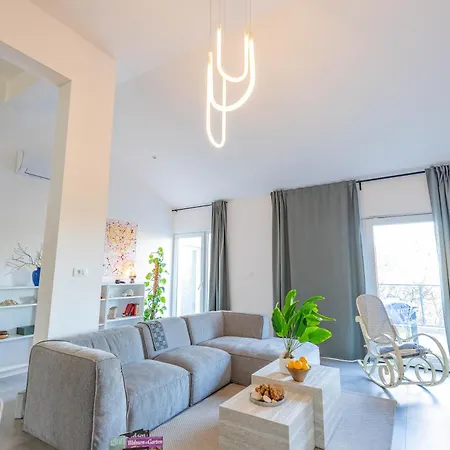 Modern Urban Oasis - * Korčula