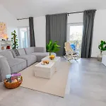 Modern Urban Oasis -