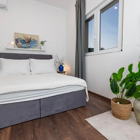 Apartman Modern Urban Oasis - *