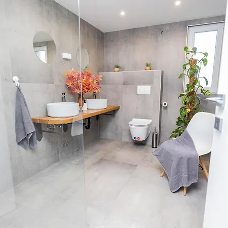 Modern Urban Oasis - Apartment Korčula