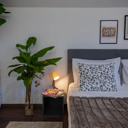 Modern Urban Oasis - * Korčula