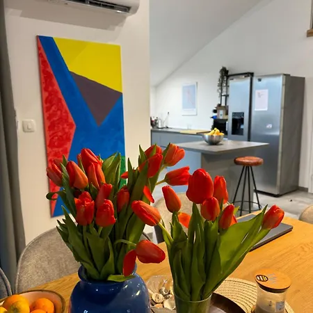 Apartman Modern Urban Oasis -